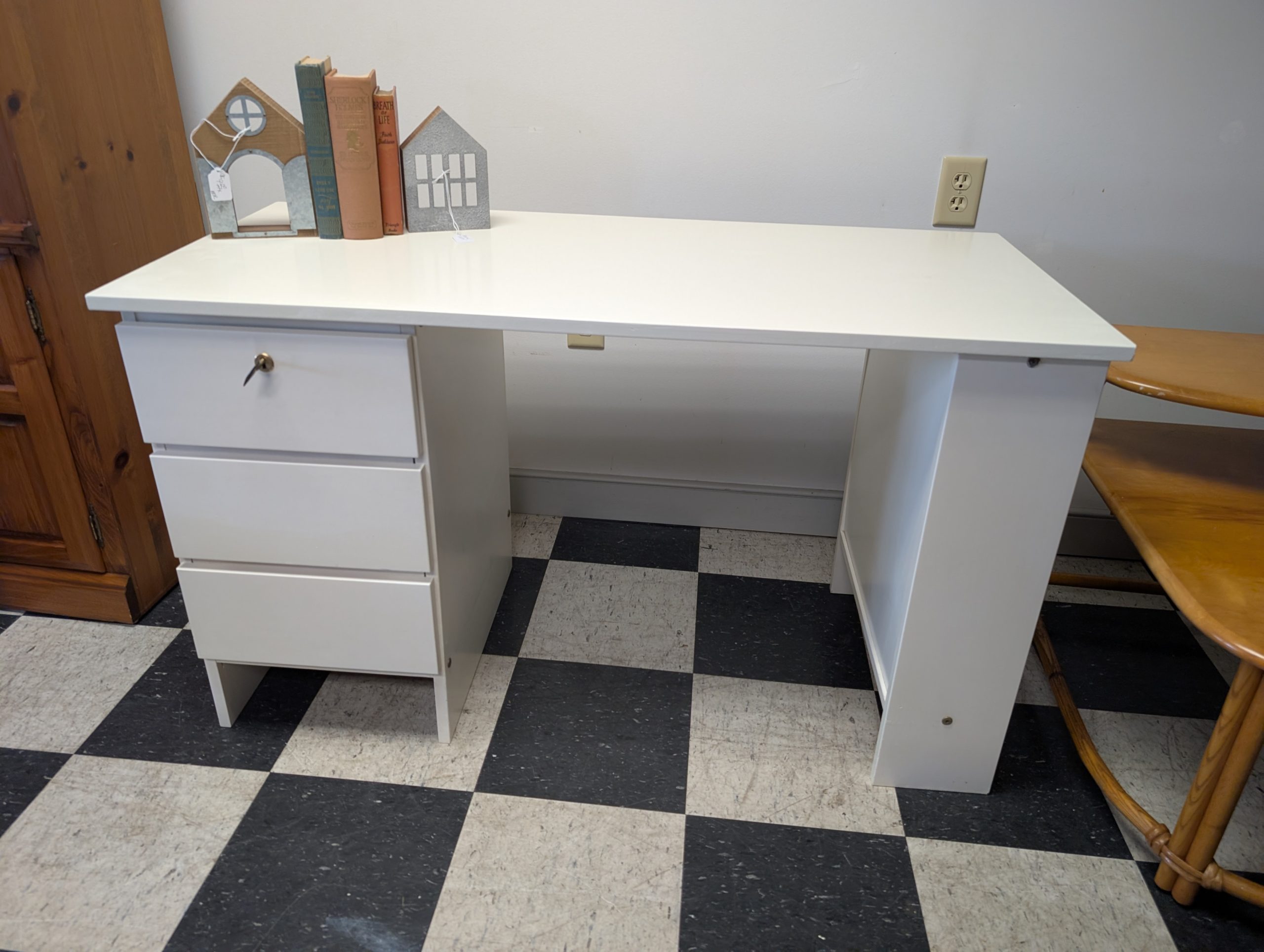 White Desk with End Panel Storage