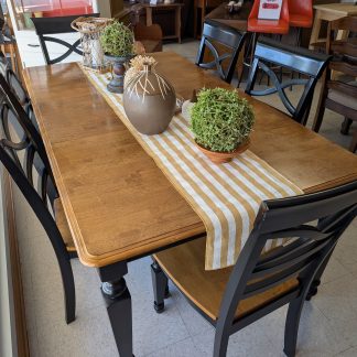 Two Tone Table & Chair Set with Leaf