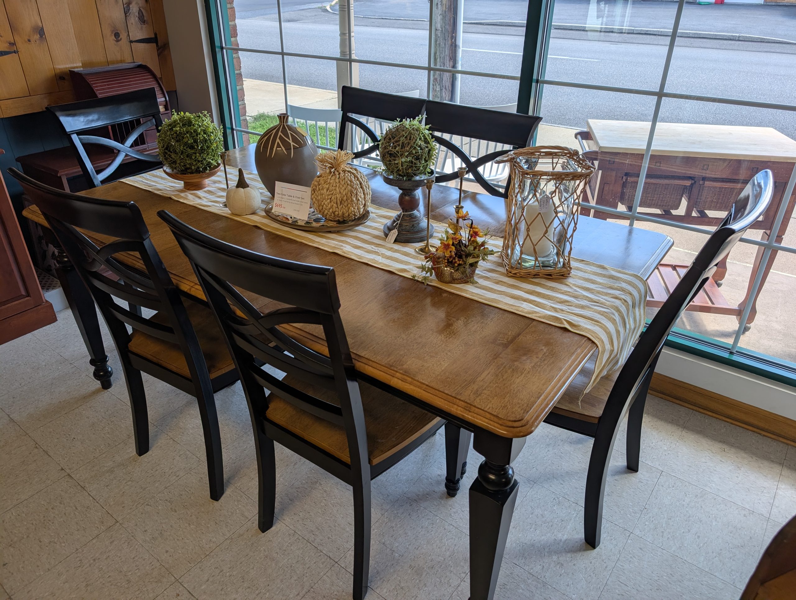Two Tone Table & Chair Set with Leaf - Image 4