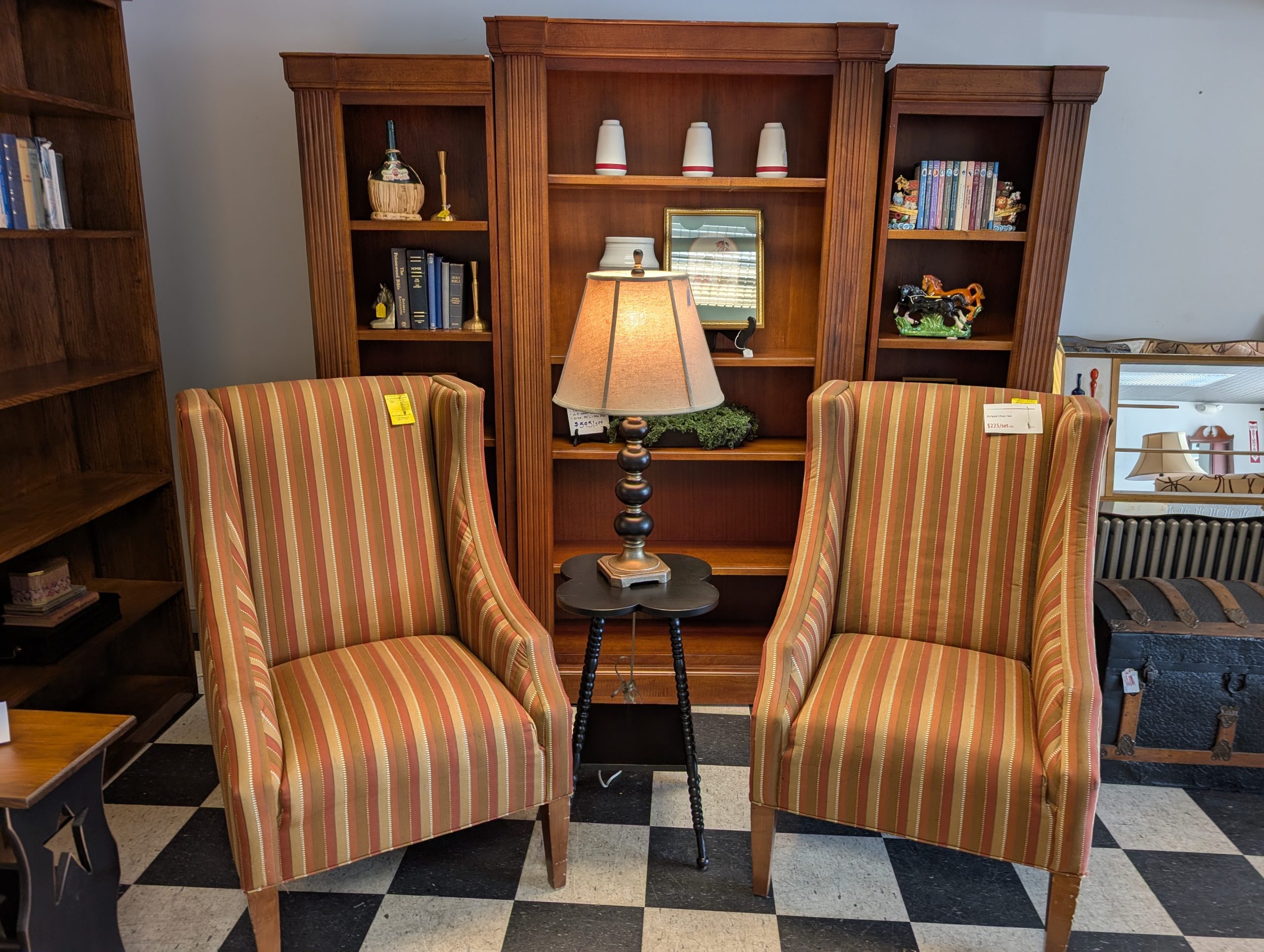 Traditional 3pc Bookcase Set - Image 4