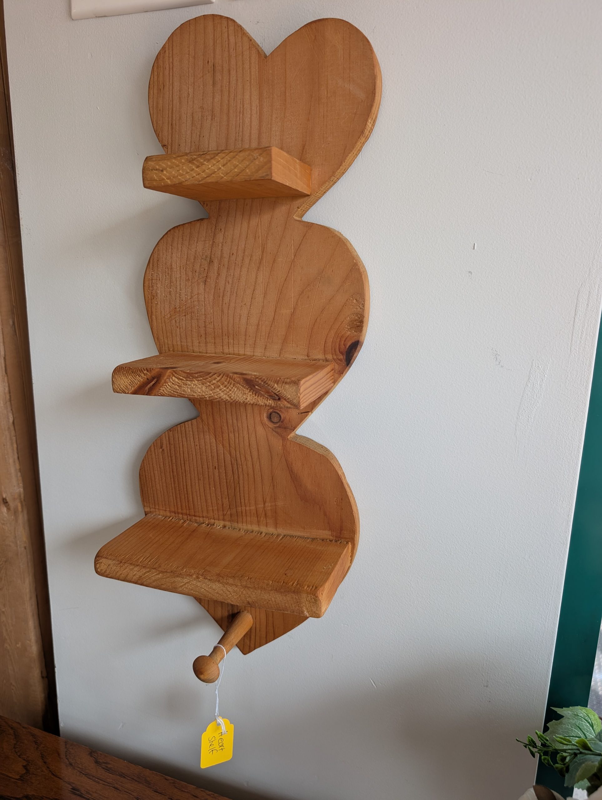 Tiered Heart Wall Shelf - Image 2