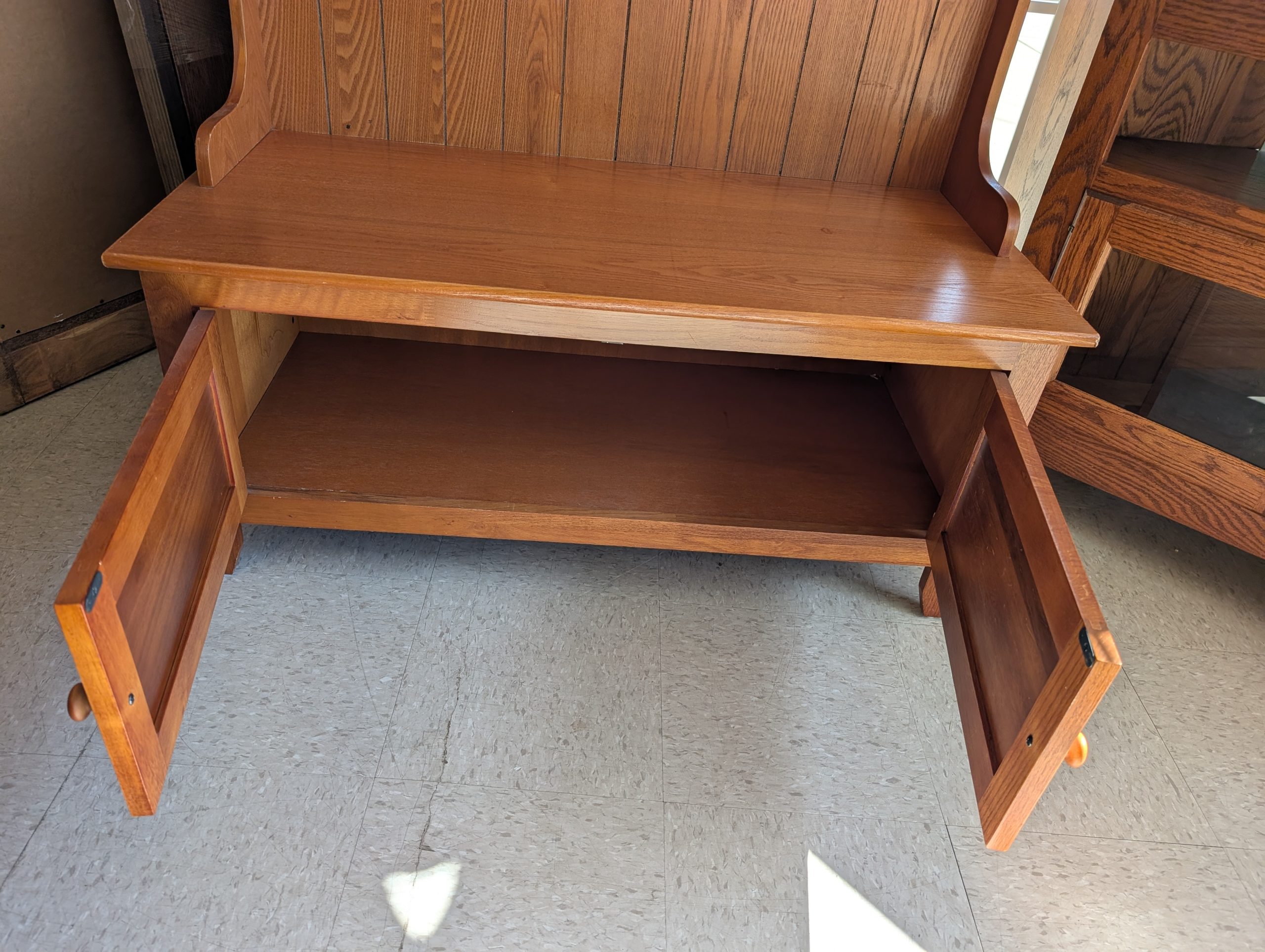 Oak Veneer Entryway - Image 2