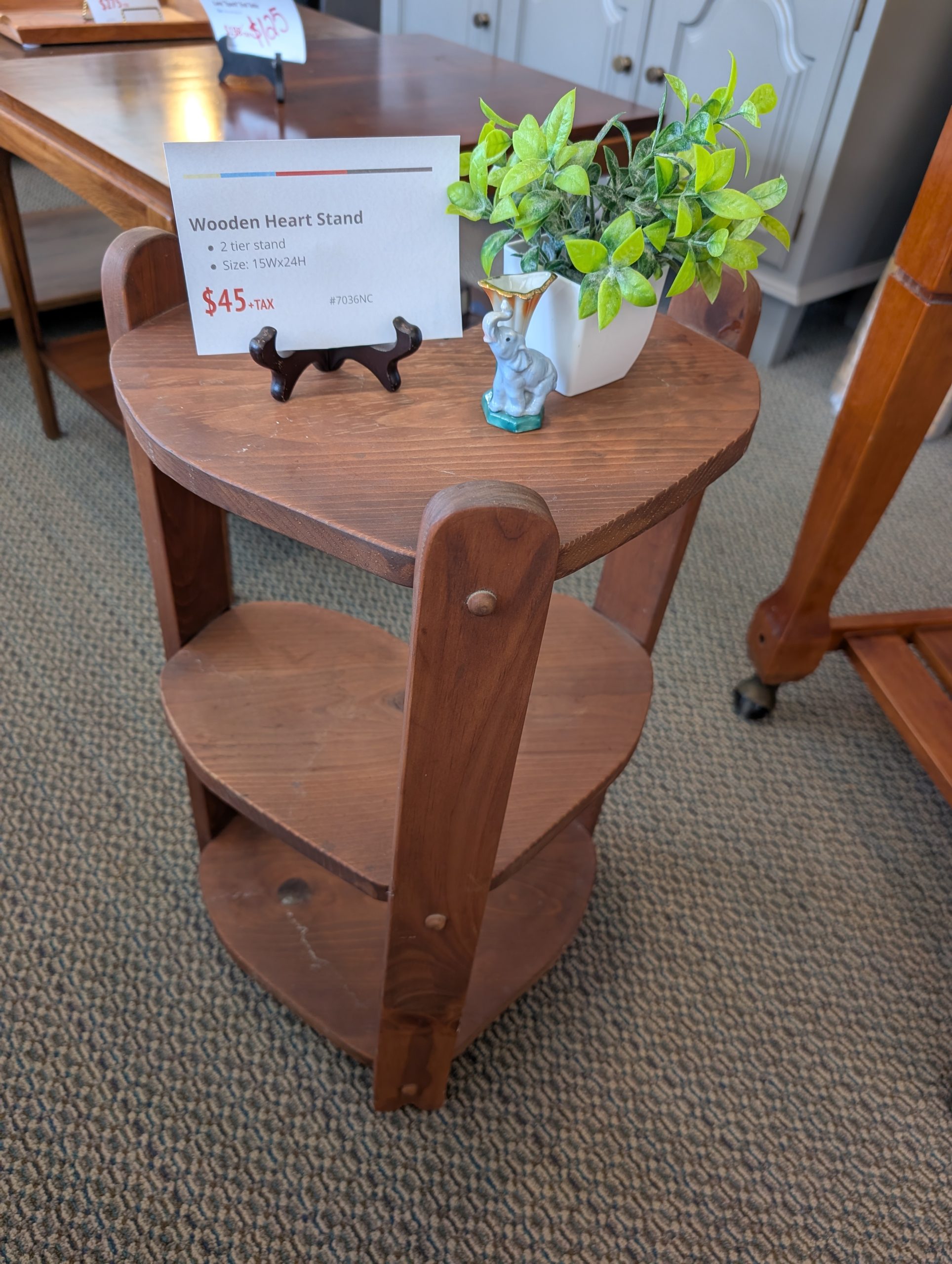 Wooden Heart Stand