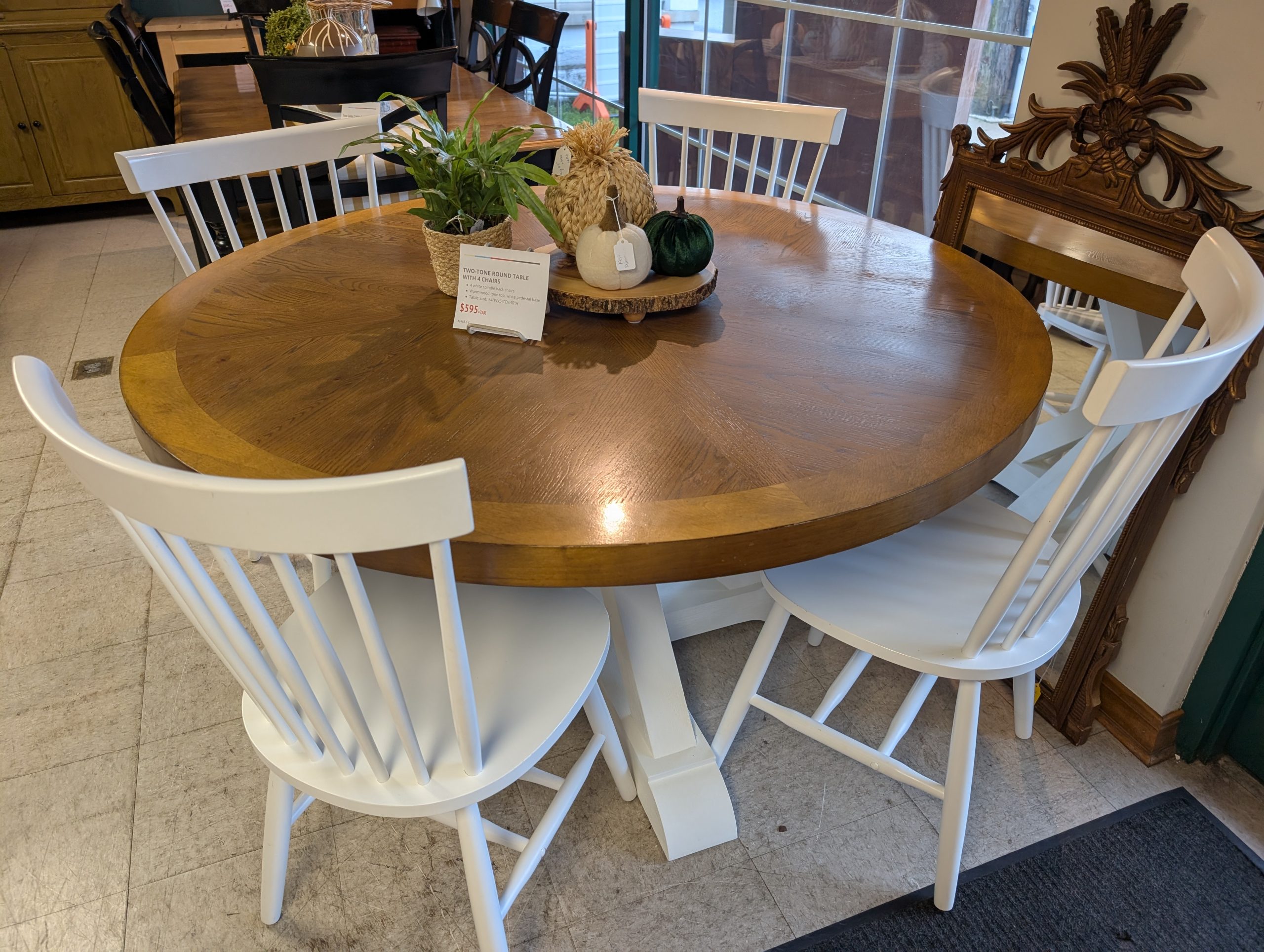 Two-Tone Round Table with 4 Chairs