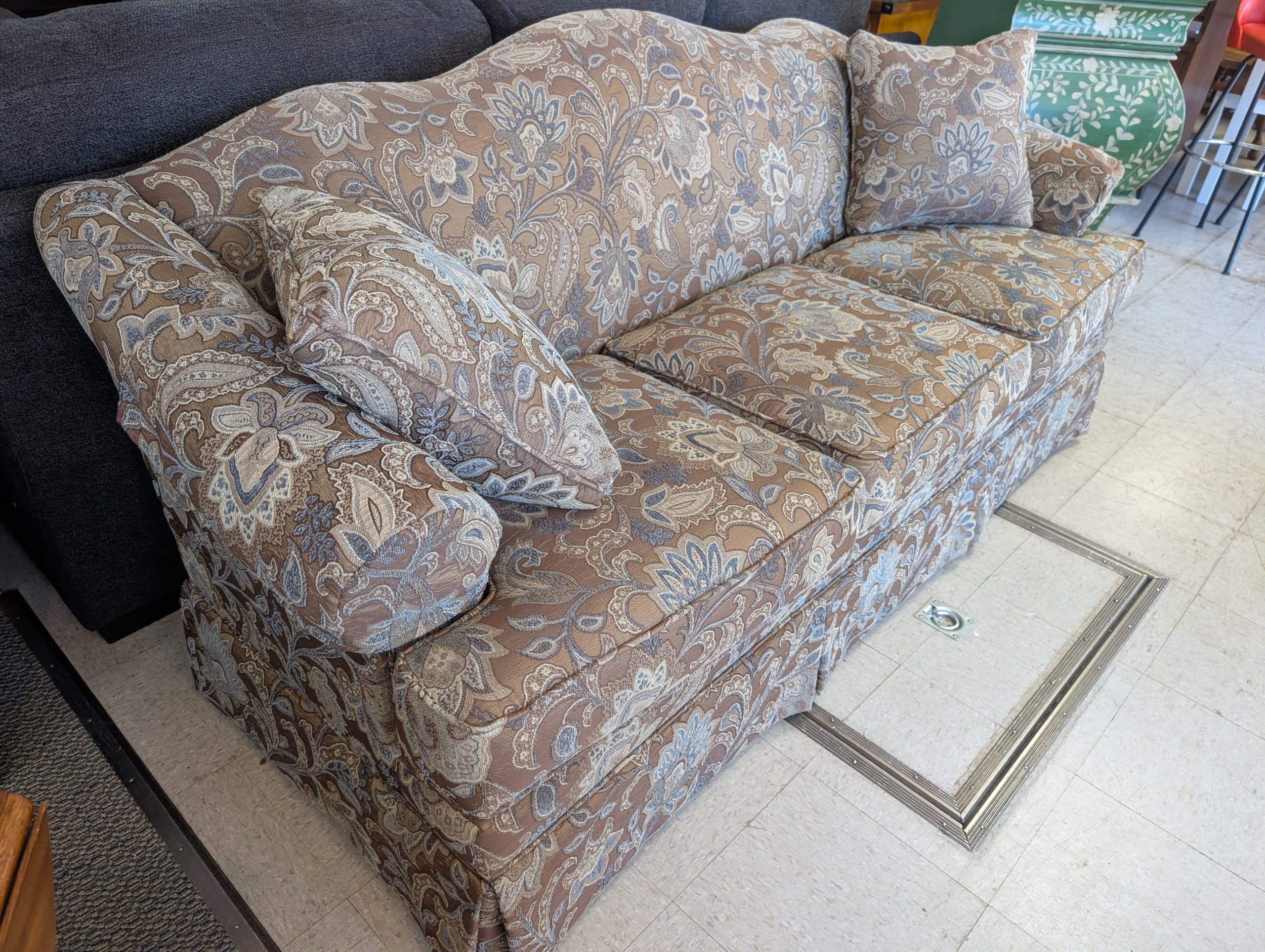 Traditional Paisley Sofa - Image 2