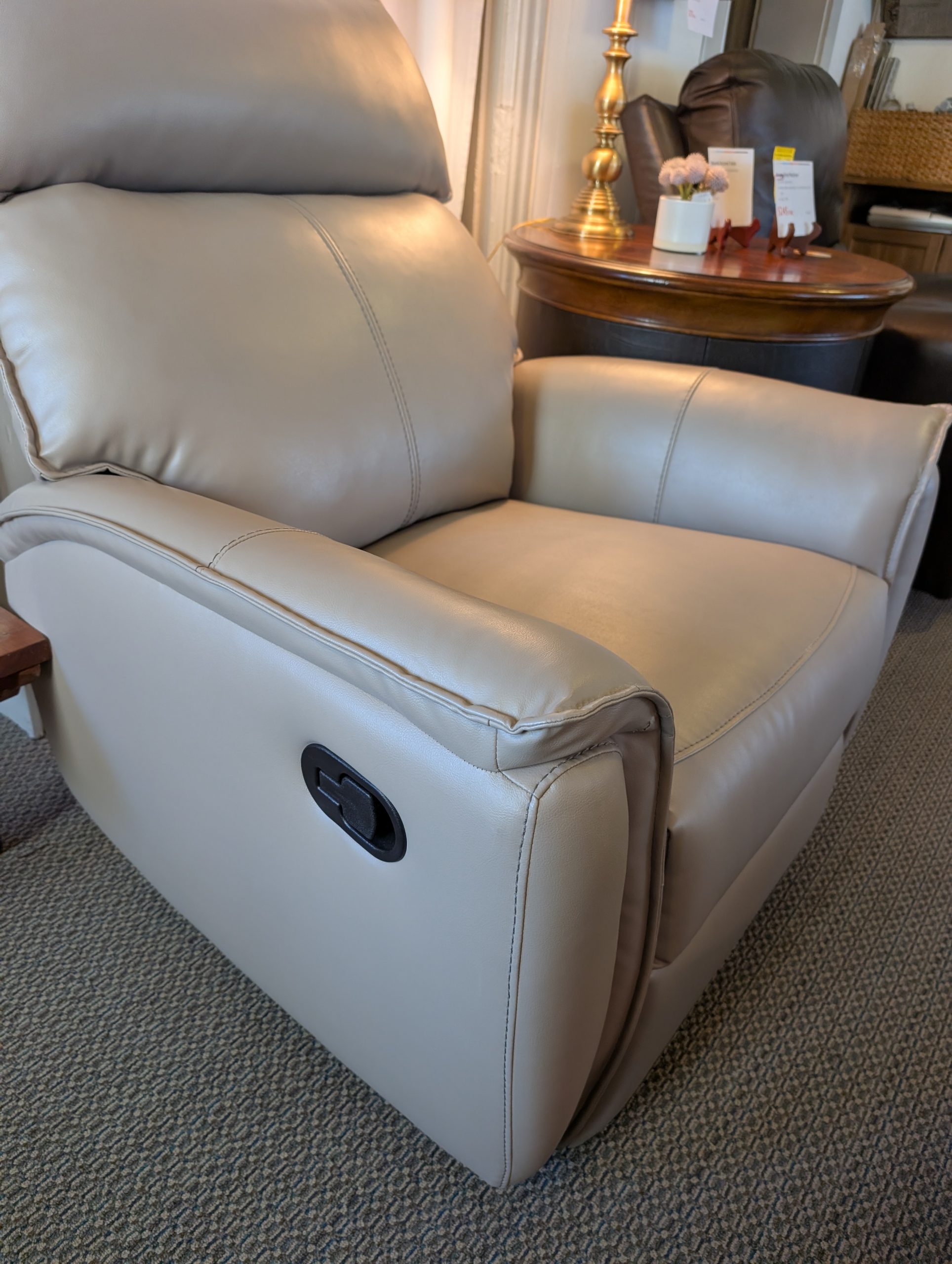 Beige Vinyl Recliner - Image 2