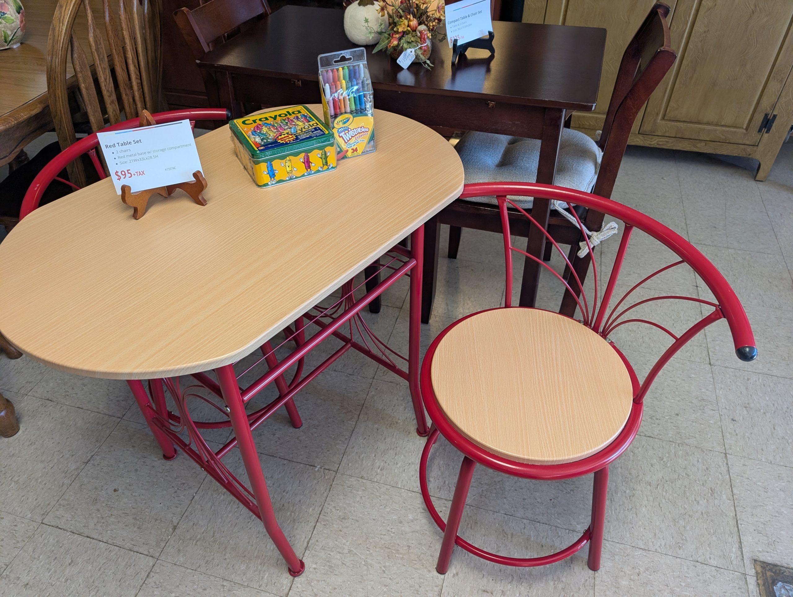Small Scale Red Table Set - Image 2